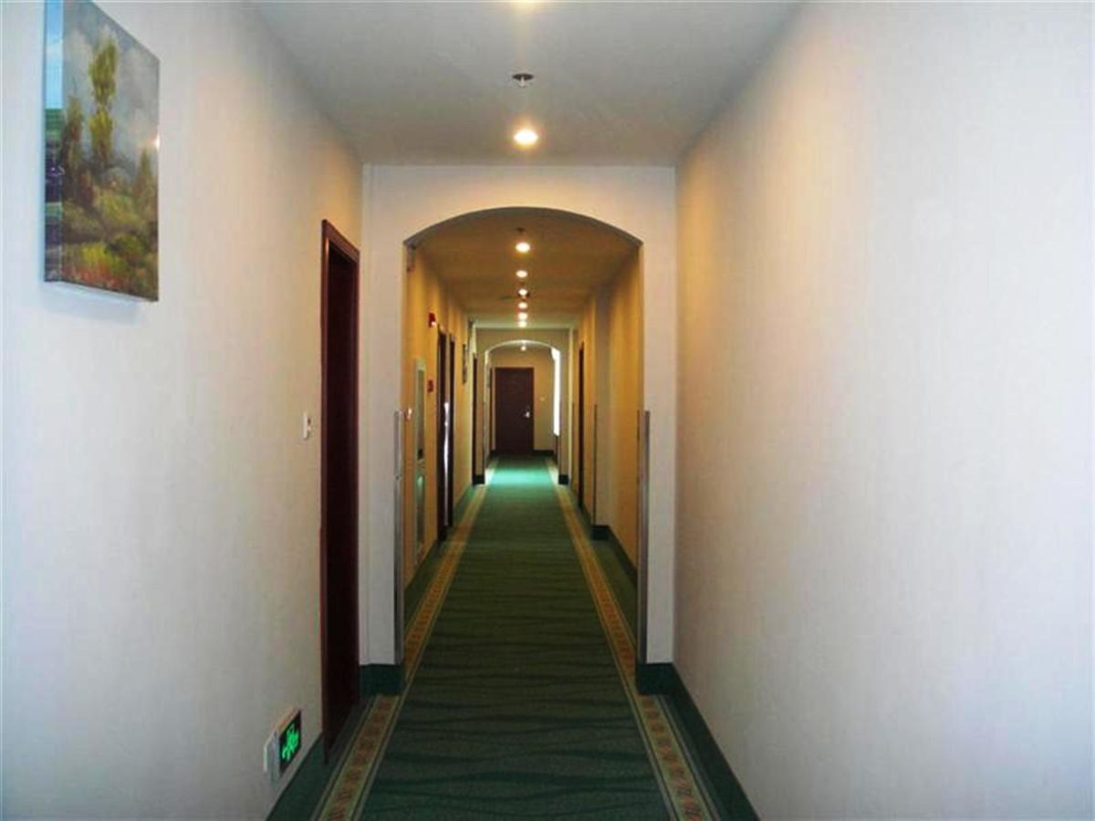 Greentree Inn Shanghai Huangxing Park Subway Station Express Hotel Exterior photo